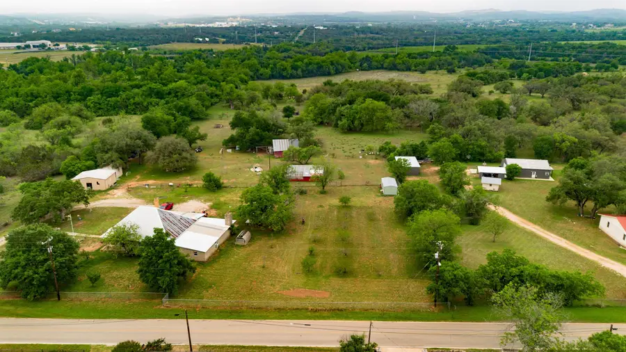 7866 County Road 404 Road, Spicewood, TX 78669-4021 - #3
