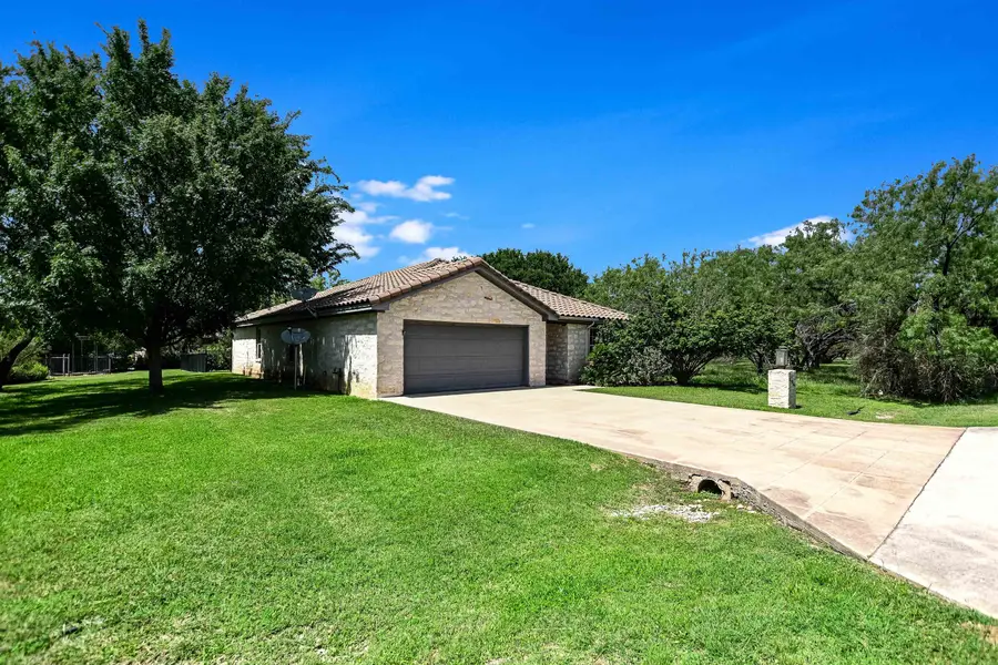 104 Springfield, Horseshoe Bay, TX 78657 - Image #2