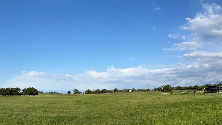 1408 N Countryside Bend, Fredericksburg, TX 78624 - Image #2