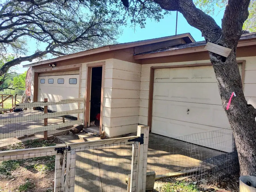 107 Timberlake Drive, Kingsland, TX 78639 - Image #3