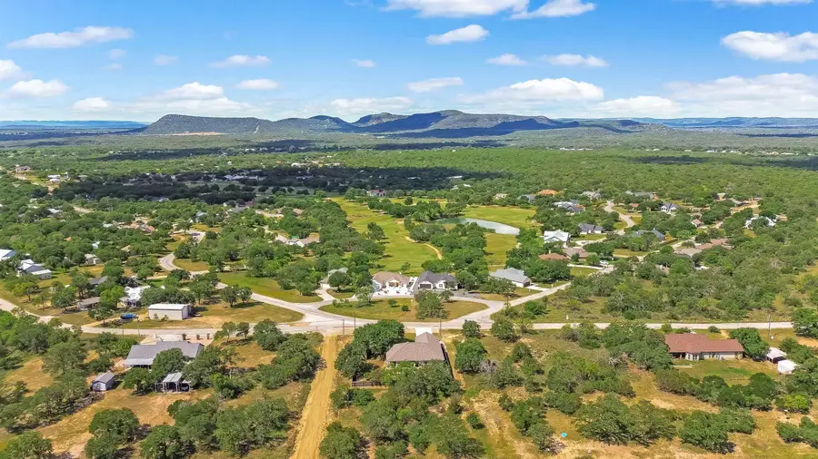 1518 Skyline Dr, Kingsland, TX 78639 - Image #2