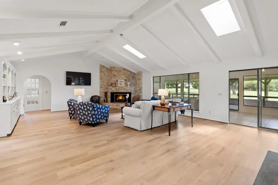 618 Hi Stirrup, Horseshoe Bay, TX 78657 - Image #3