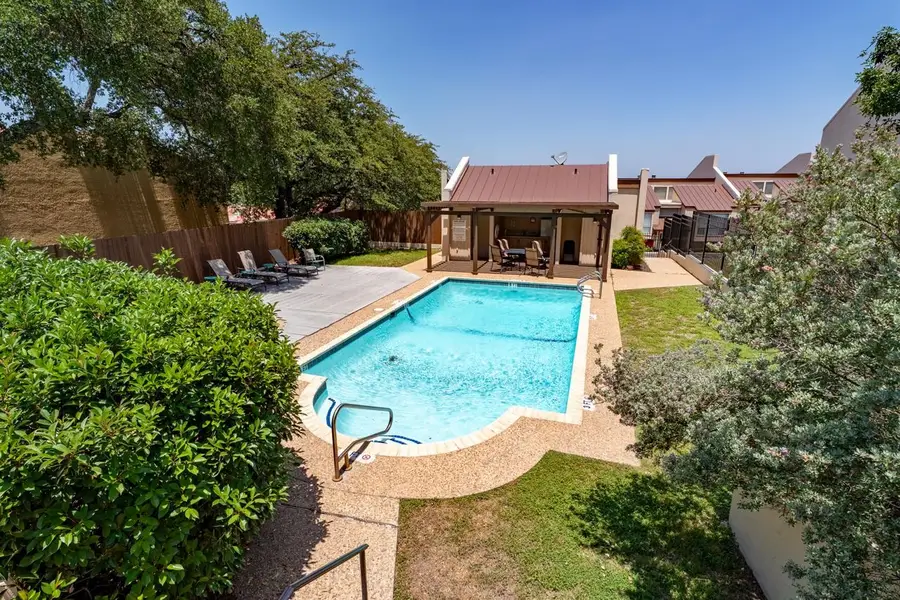 401 Hi There, Unit C, Horseshoe Bay, TX 78657 - Image #2