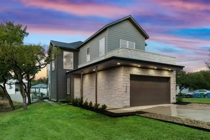 2305 Bel Aire Drive, Granite Shoals, TX 78654 - Image #2