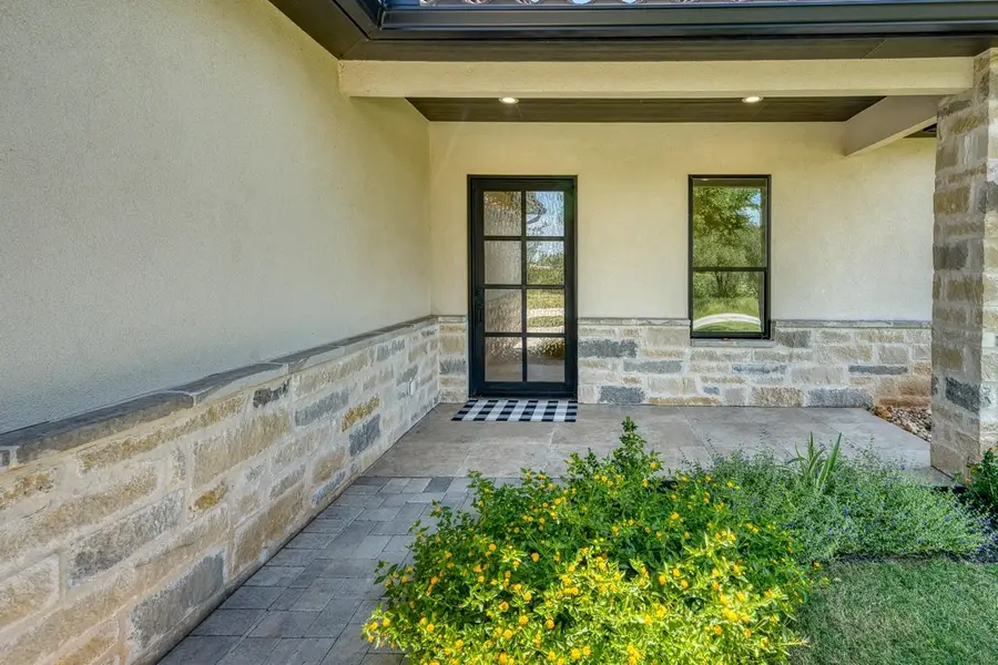 815 Sun Ray, Horseshoe Bay, TX 78567-9999 - Image #3