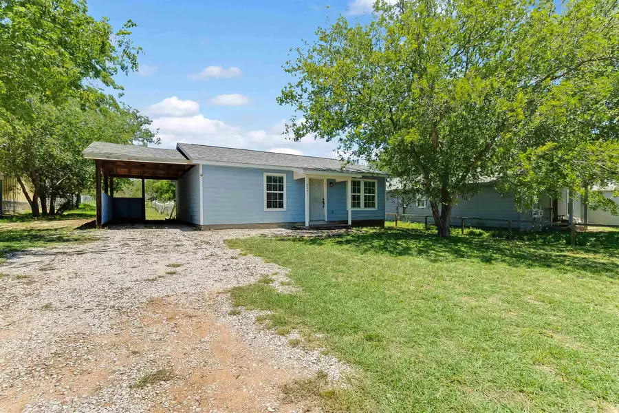 6261 River Oaks Drive, Kingsland, TX 78639 - Image #2