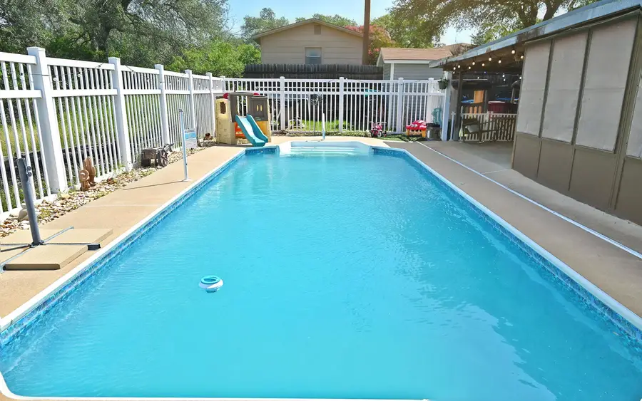 1109 Cr 132a, Kingsland, TX 78639 - Image #2