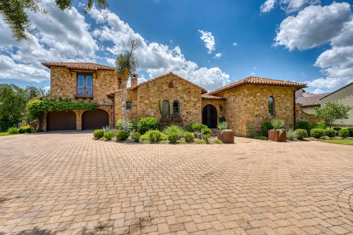 122 Plaza Escondido, Horseshoe Bay, TX 78657 - Image #1