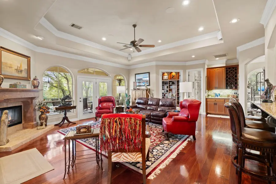 205 Kites Court, Horseshoe Bay, TX 78657 - Image #2