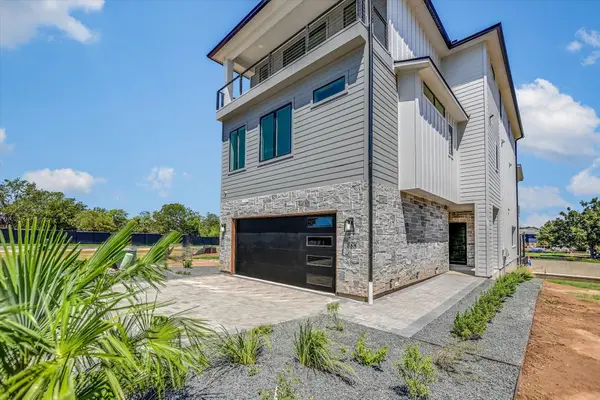 420 Lake St., Kingsland, TX 78639