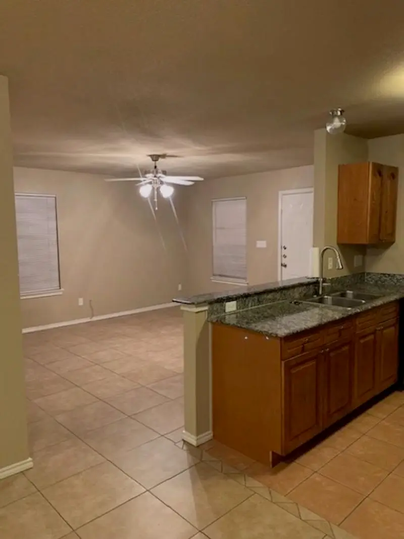 705A Claremont Parkway, Marble Falls, TX 78654 - Image #2