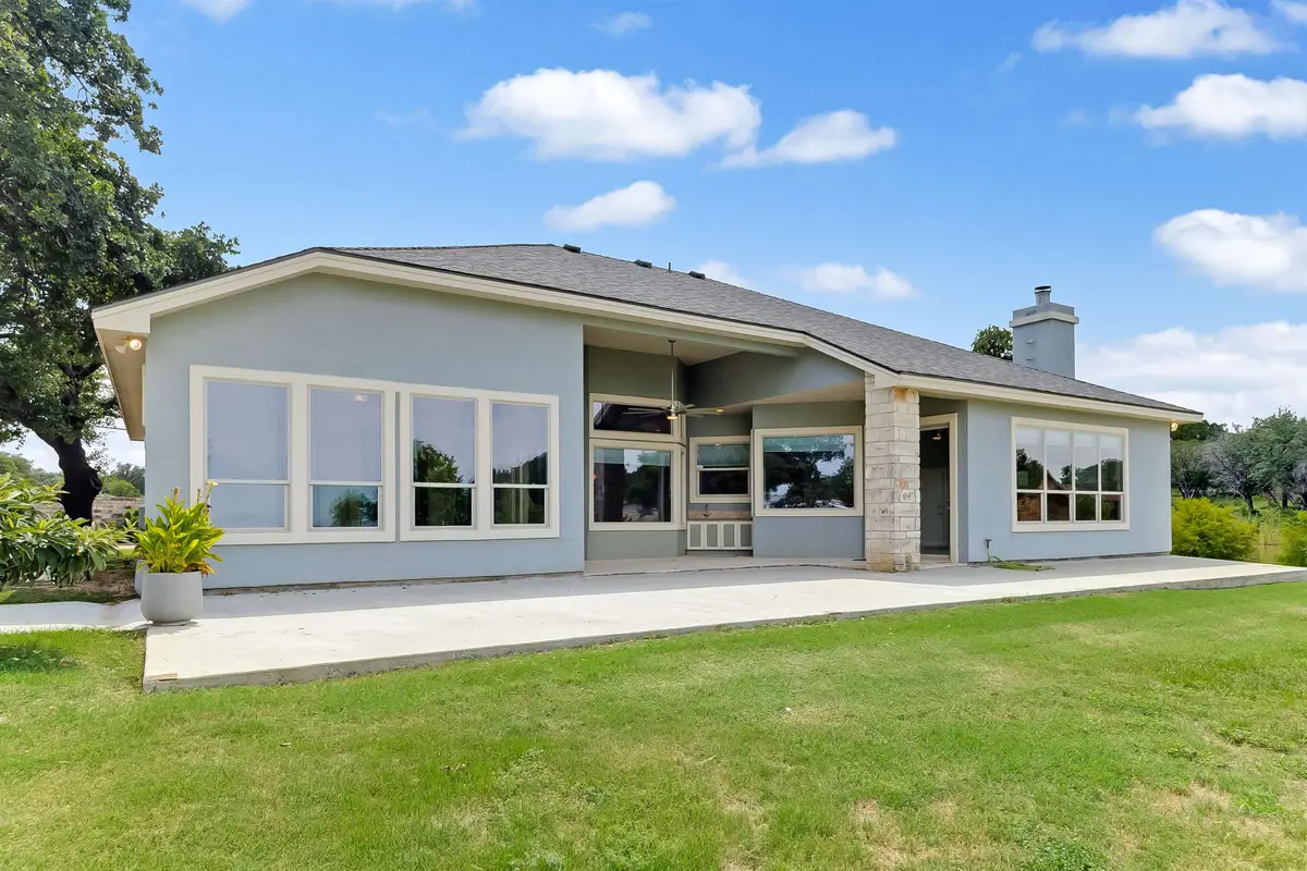 100 Palm Cove, Buchanan Dam, TX 78609 - Image #1