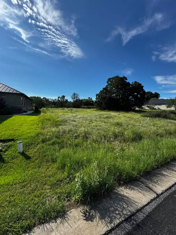 LT W21014 Sunray, Horseshoe Bay, TX 78657