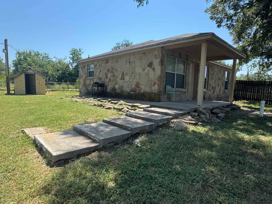 200 N 7th Street, Lometa, TX 76853 - #3