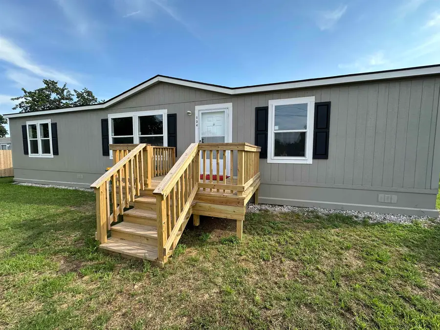 134 E Castlelake Drive, Granite Shoals, TX 78654 - Image #3