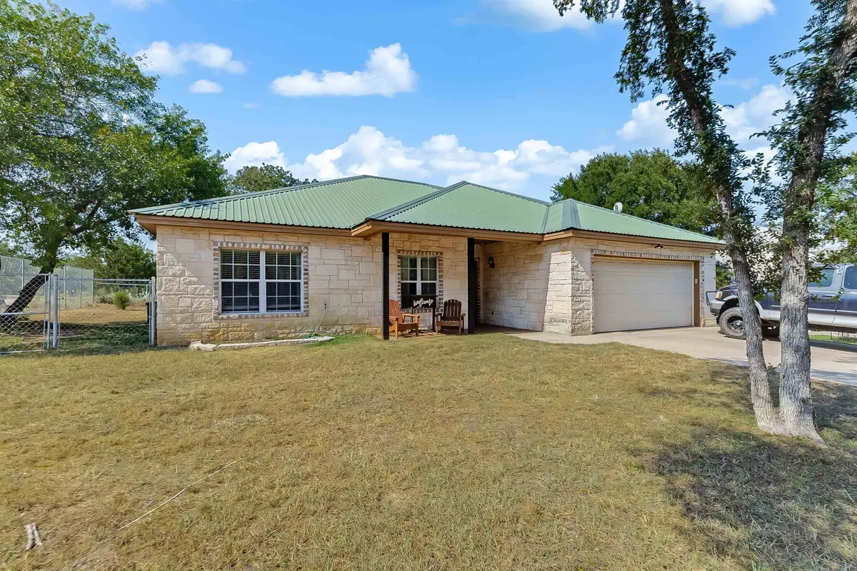 145 Chaumont St, Kingsland, TX 78639 - Image #1