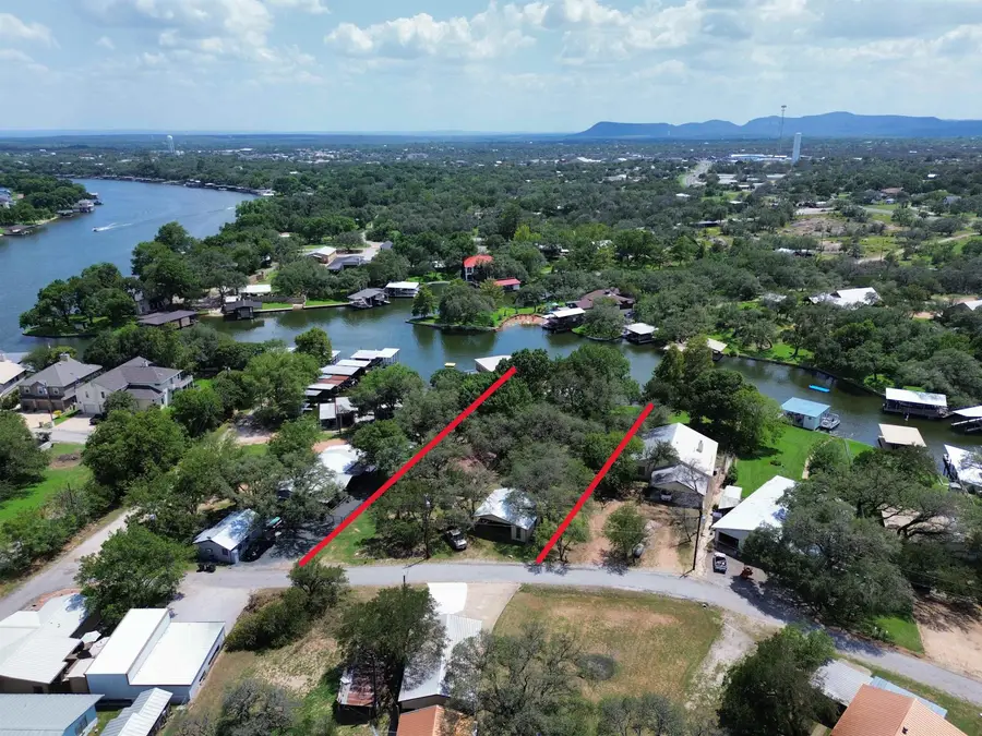 2318 Wisteria Street, Kingsland, TX 78639 - Image #3