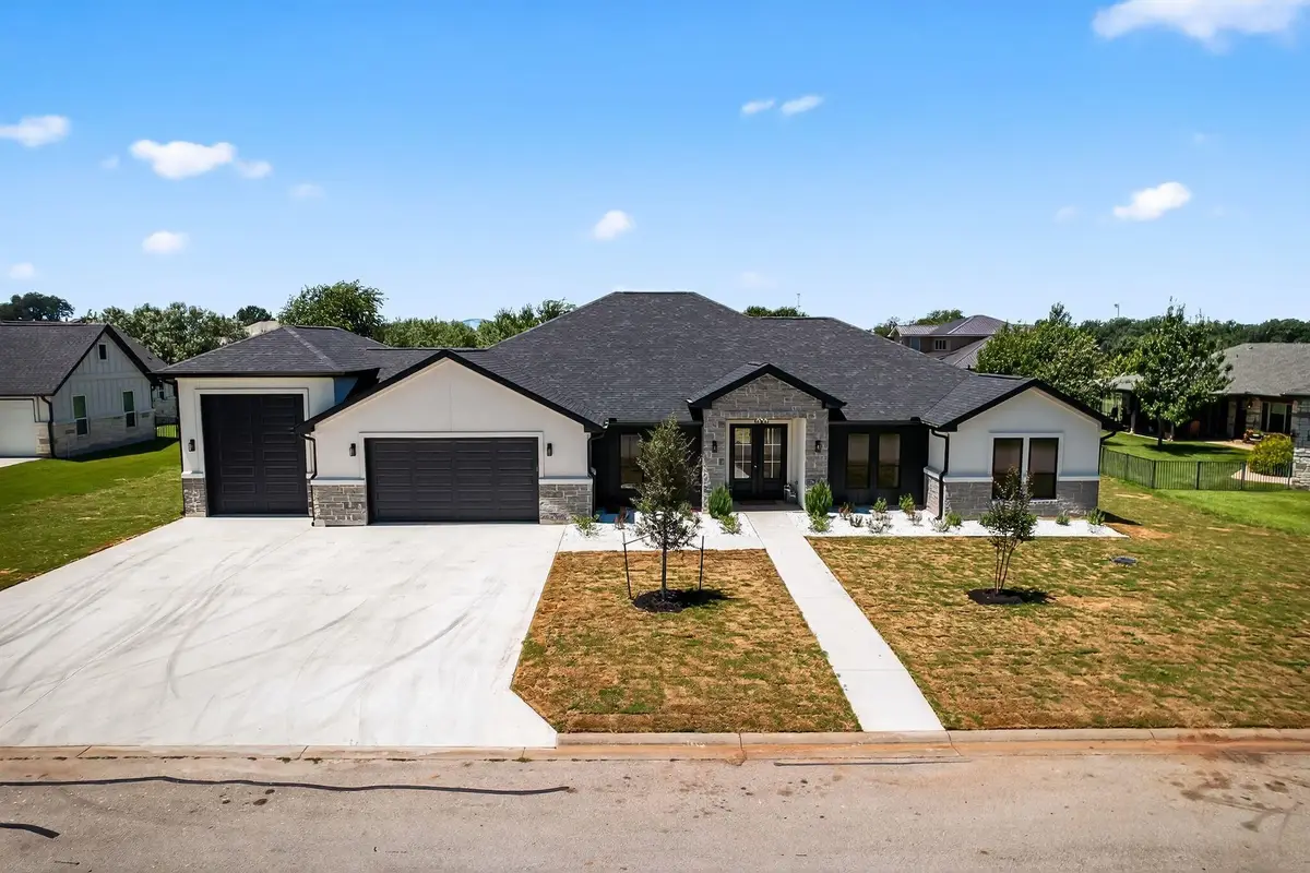 103 Still Meadow Drive, Kingsland, TX 78639 - Image #1