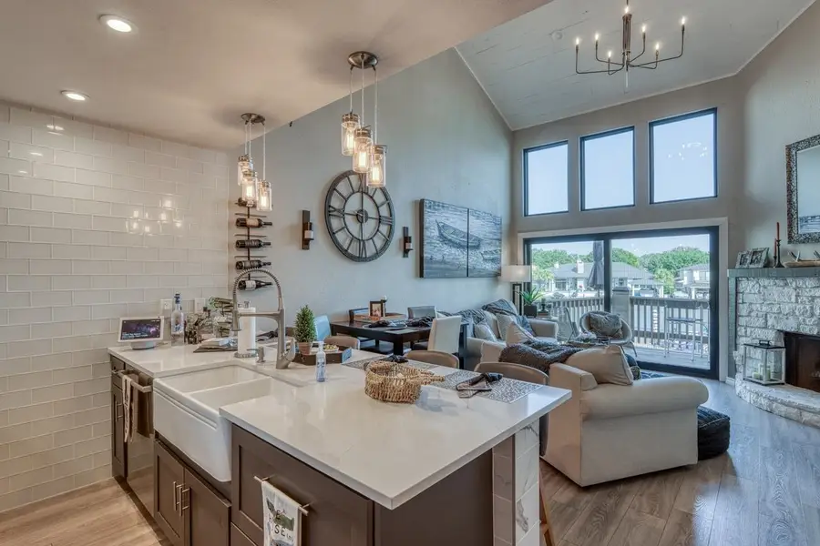 509 Short Circuit #203, Horseshoe Bay, TX 78657 - Image #3