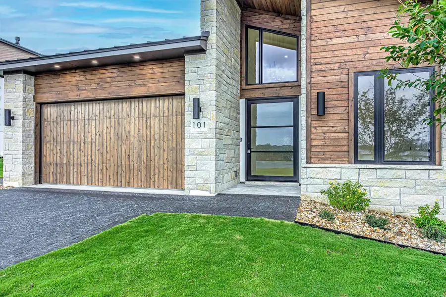 101 Manciano Drive, Horseshoe Bay, TX 78657 - Image #3