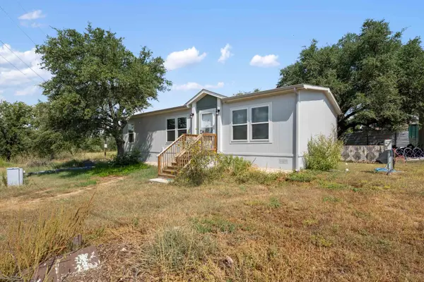 500 Dallas Street, Kingsland, TX 78639