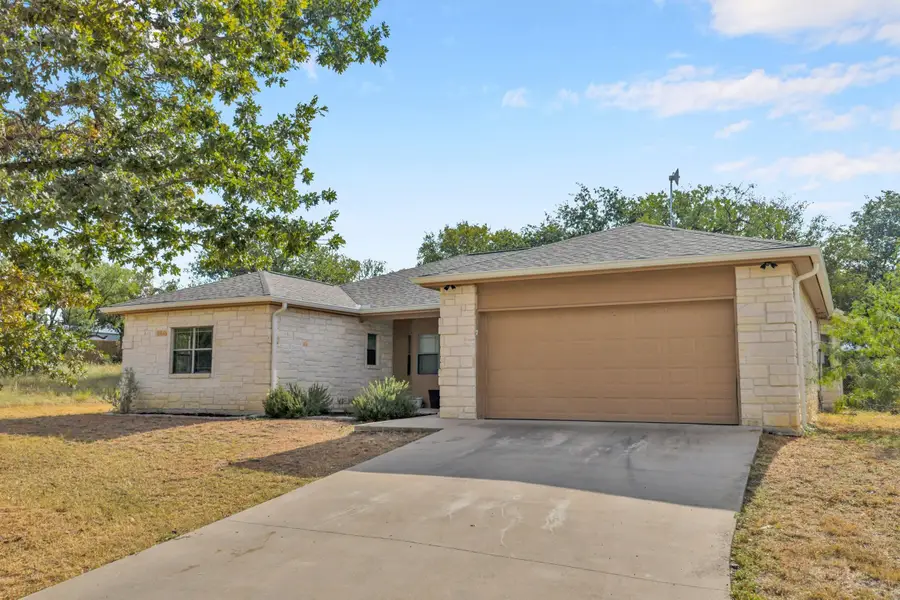 122 Eagle Point Drive, Kingsland, TX 78639 - Image #2