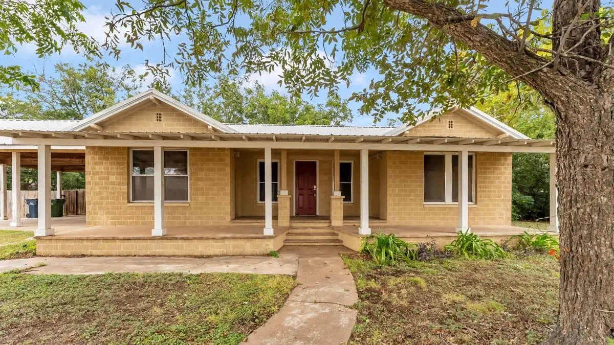 406 E Graves Street, Burnet, TX 78611 - Image #1