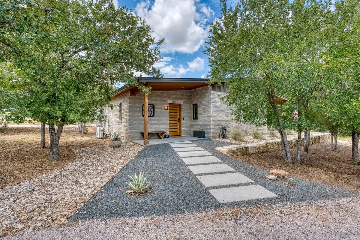 1039 Link, Kingsland, TX 78639 - Image #1