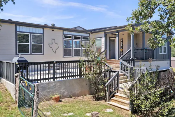 134 Pebble Lane, Kingsland, TX 78639