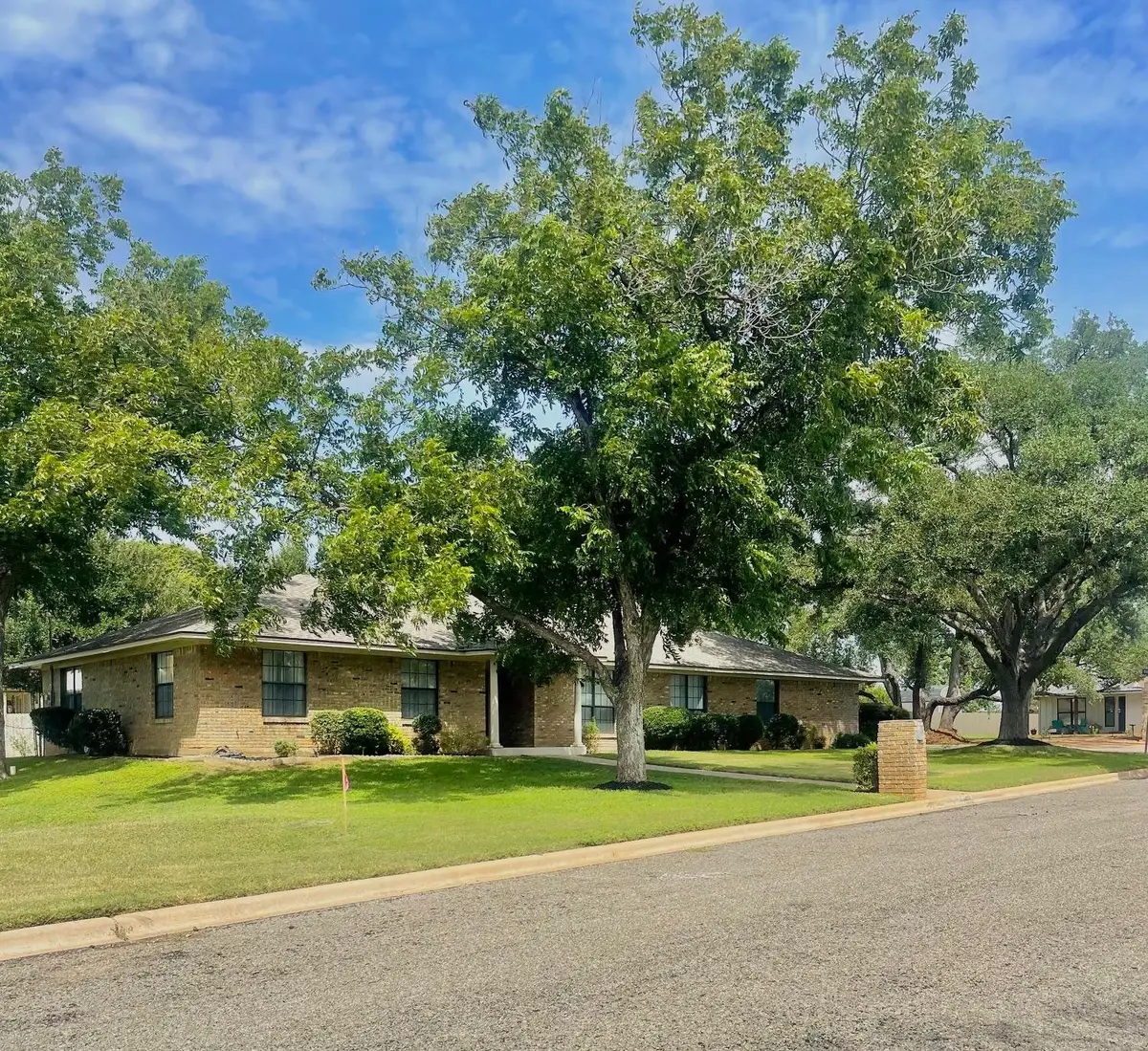 1801 Hickory Street, Llano, TX 78643 - Image #1