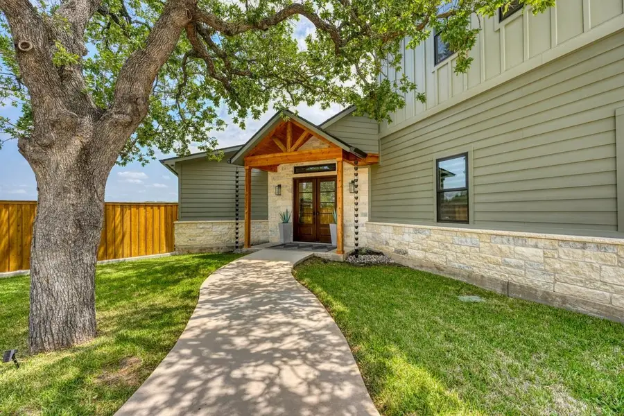 214 Stonehenge Way, Marble Falls, TX 78654 - Image #2