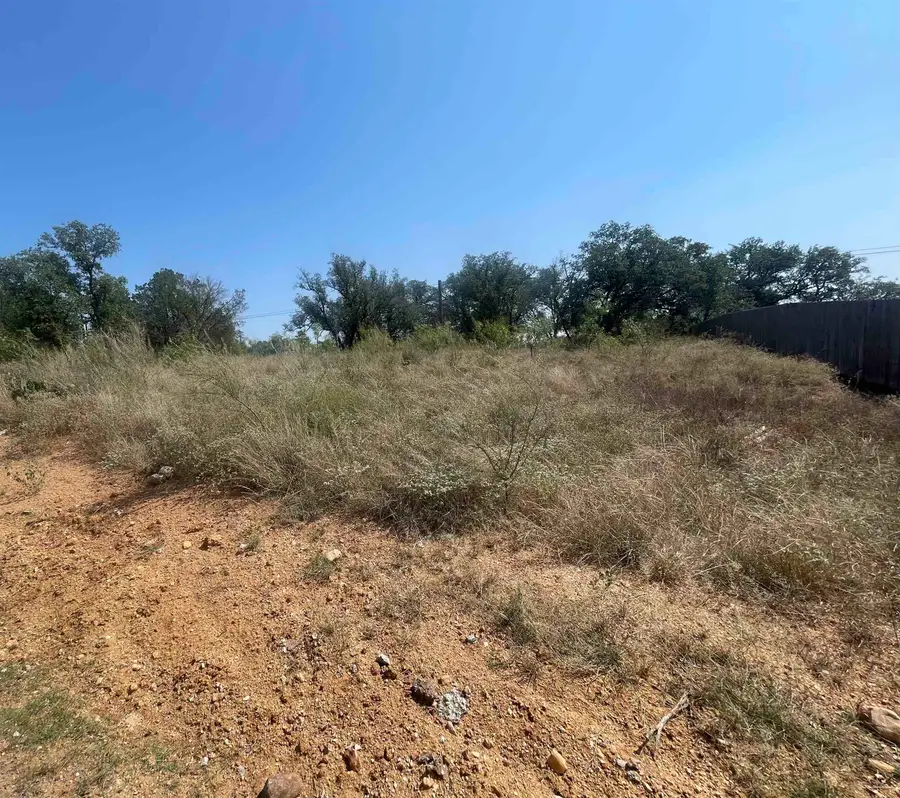 707 Maple Ln, Cottonwood Shores, TX 78657 - Image #3