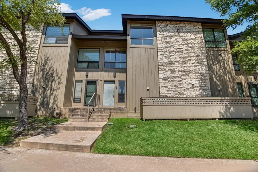 104 Island Dr. #g, Horseshoe Bay, TX 78657 - Image #2