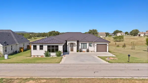 186 Oak Grove Parkway, Kingsland, TX 78639