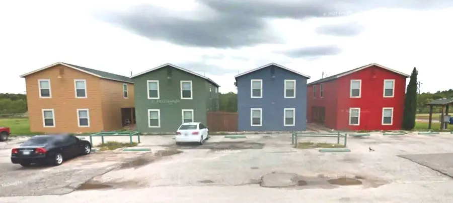 311 S Avenue S, Marble Falls, TX 78654 - Image #2