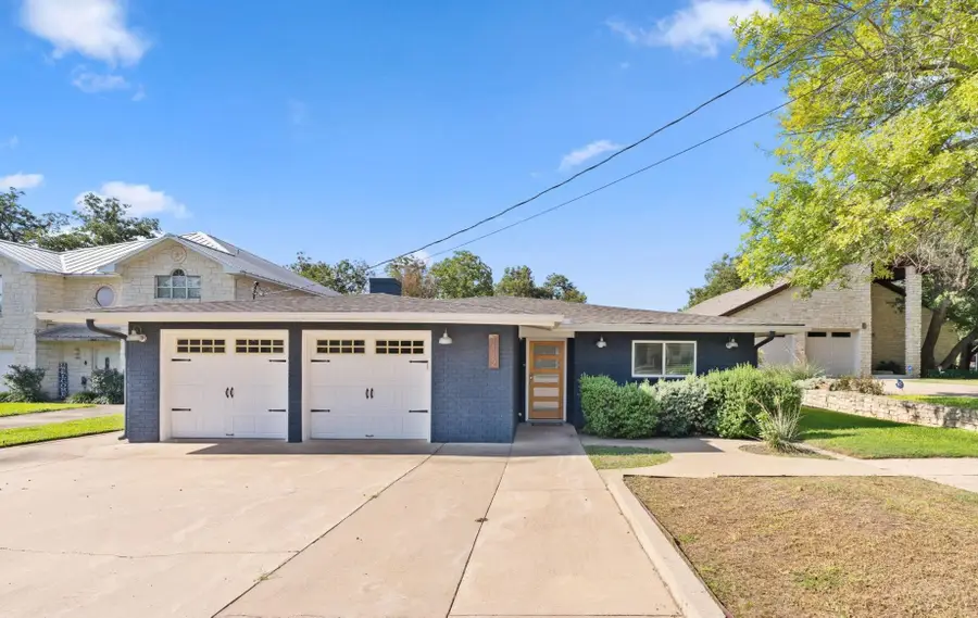 1112 Pecan Drive, Marble Falls, TX 78654 - Image #2