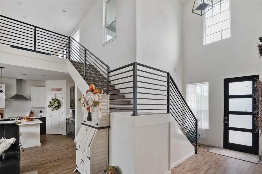 136 W Castlebrair Drive, Granite Shoals, TX 78654 - Image #3