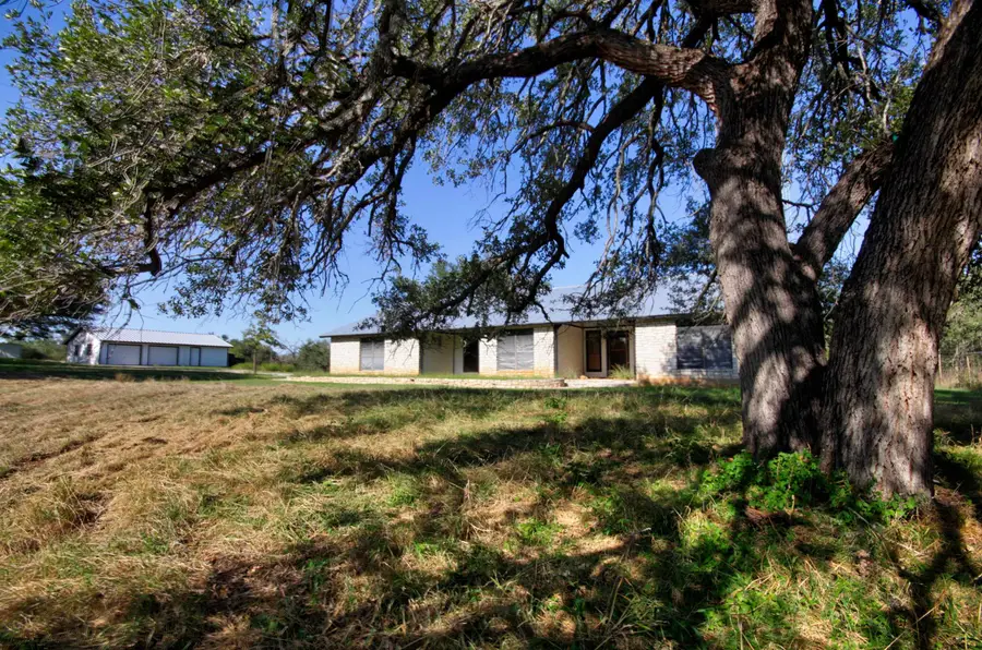132 Offer Lane, Llano, TX 78643 - Image #3