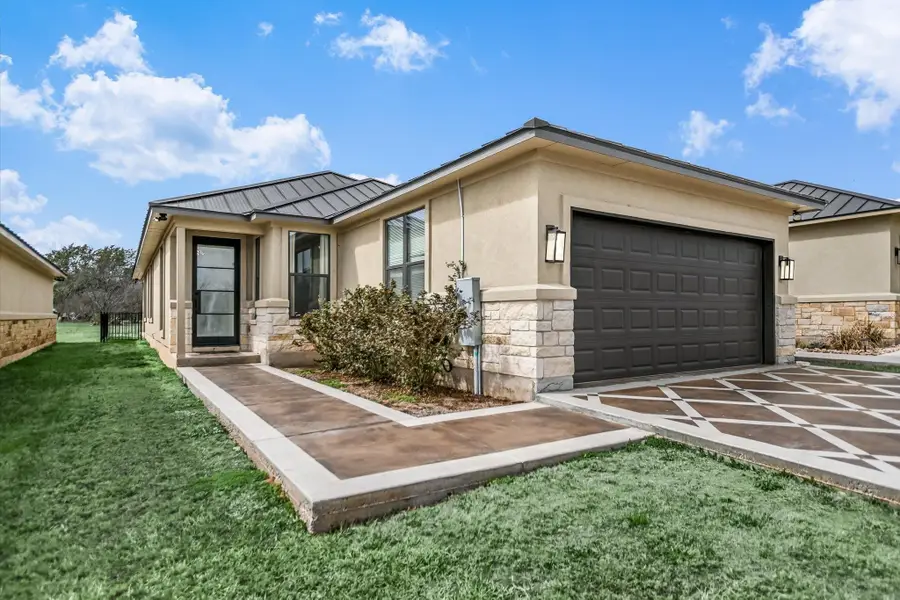 319 Parallel Circle, Horseshoe Bay, TX 78657 - Image #2