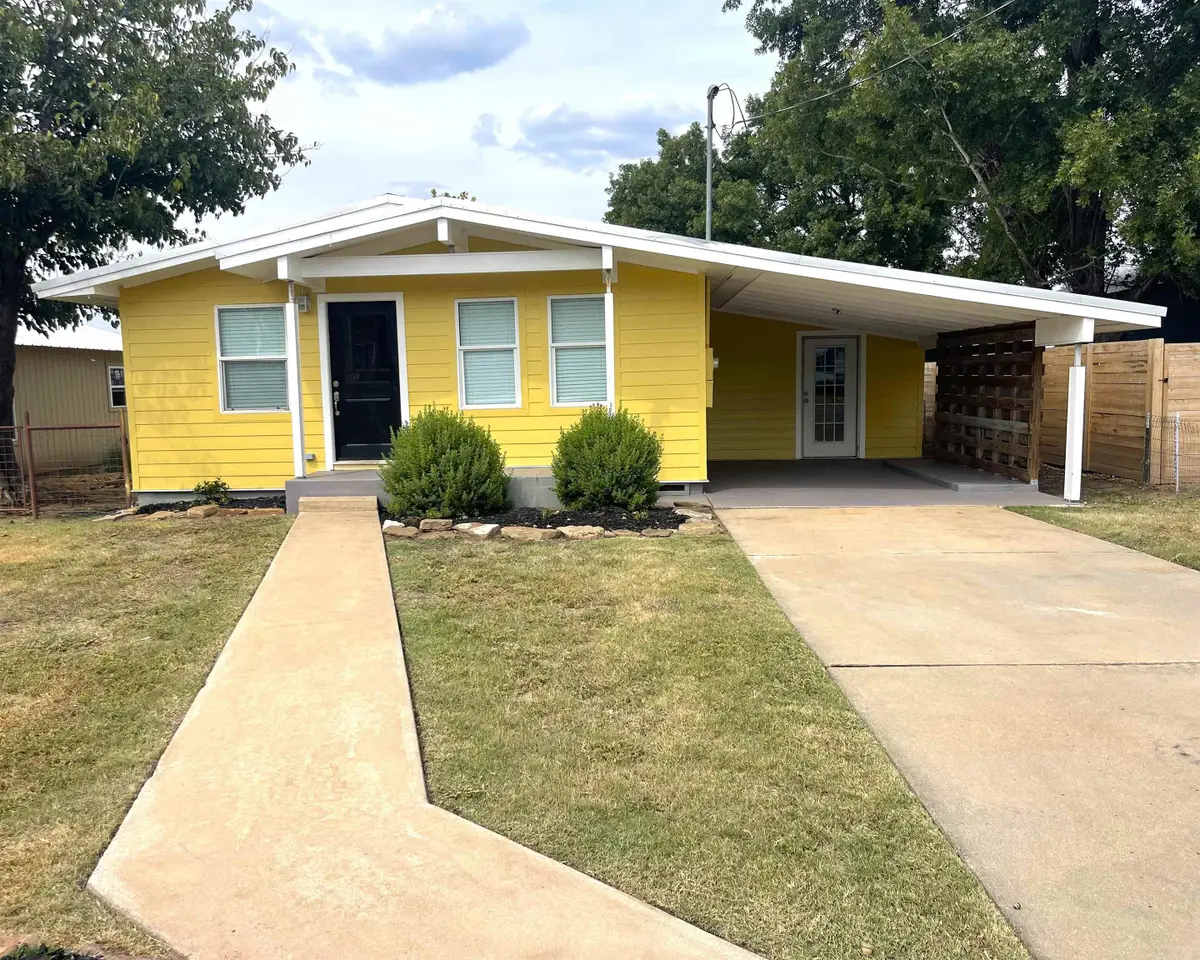 1007 E Wallace, Llano, TX 78643 - Image #1