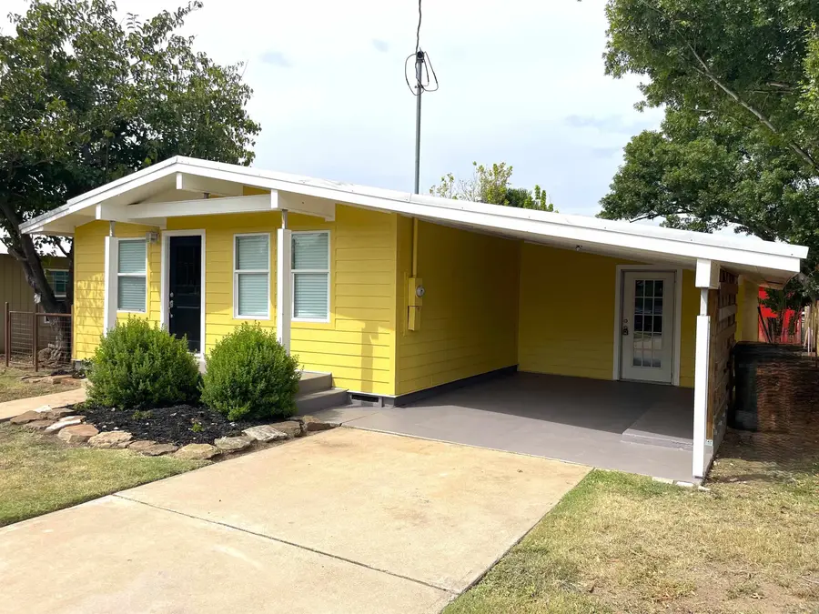 1007 E Wallace, Llano, TX 78643 - Image #3