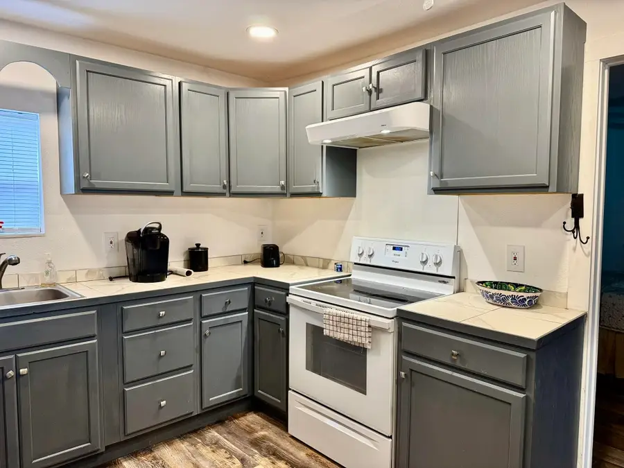 103 W Hamilton, Llano, TX 78643 - Image #2