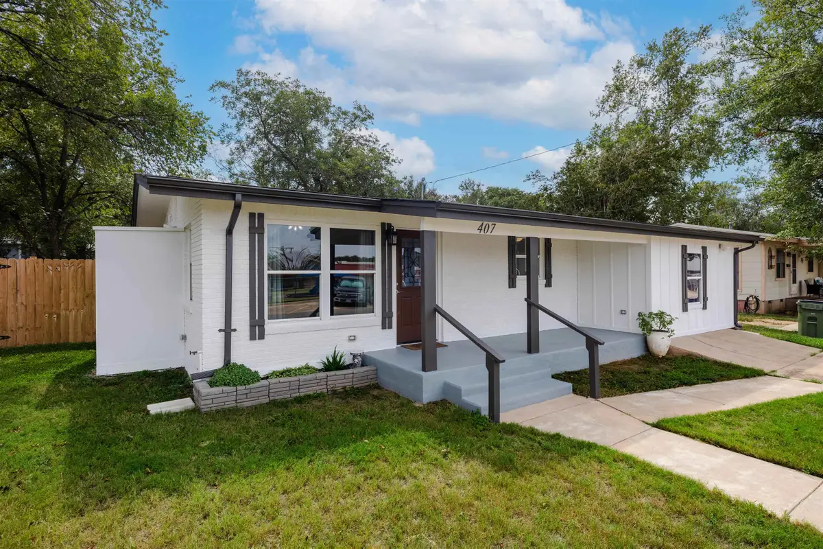 407 Lamon St, Burnet, TX 78611 - Image #1