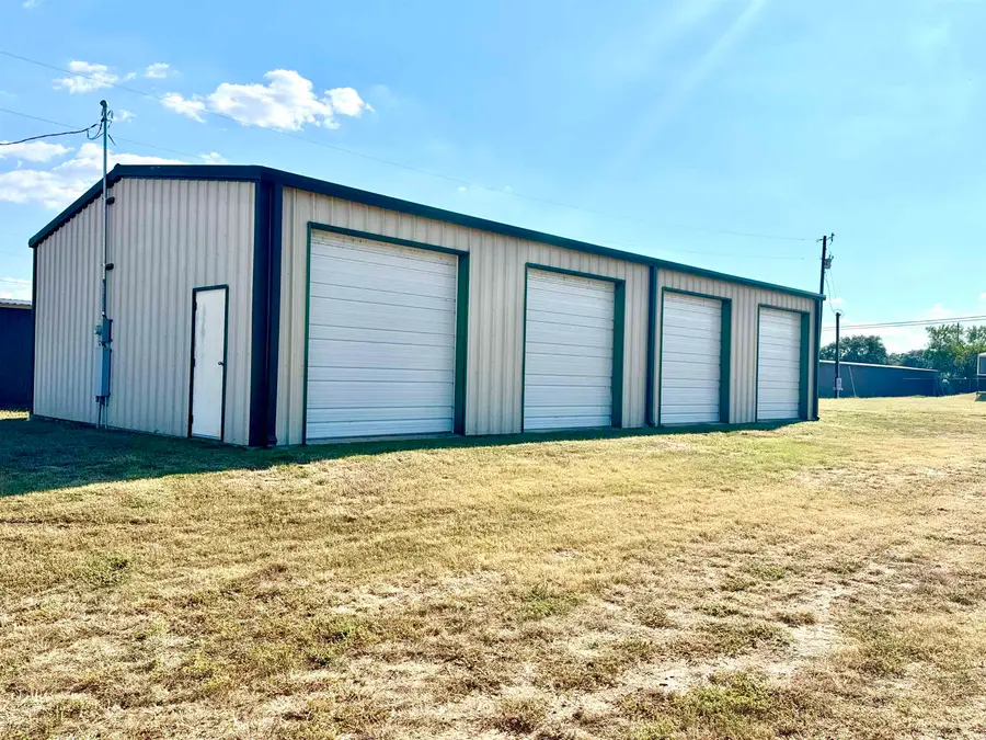 122 Lyons St., Buchanan Dam, TX 78609 - Image #3