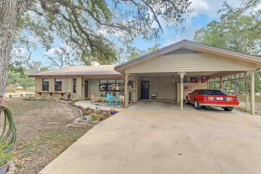 106 Redbird Street, Highland Haven, TX 78654 - Image #2