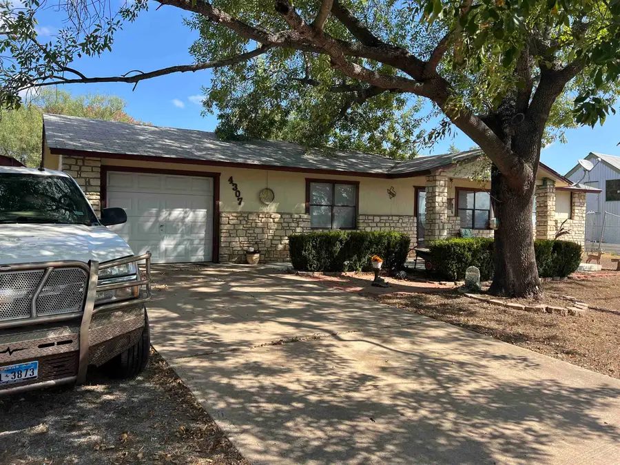 4307 Cottonwood Drive, Cottonwood Shores, TX 78657 - Image #3