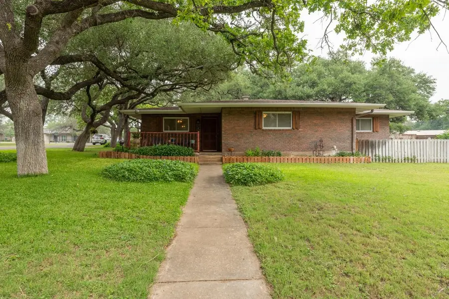 507 Flamingo Circle, Marble Falls, TX 78654 - Image #2