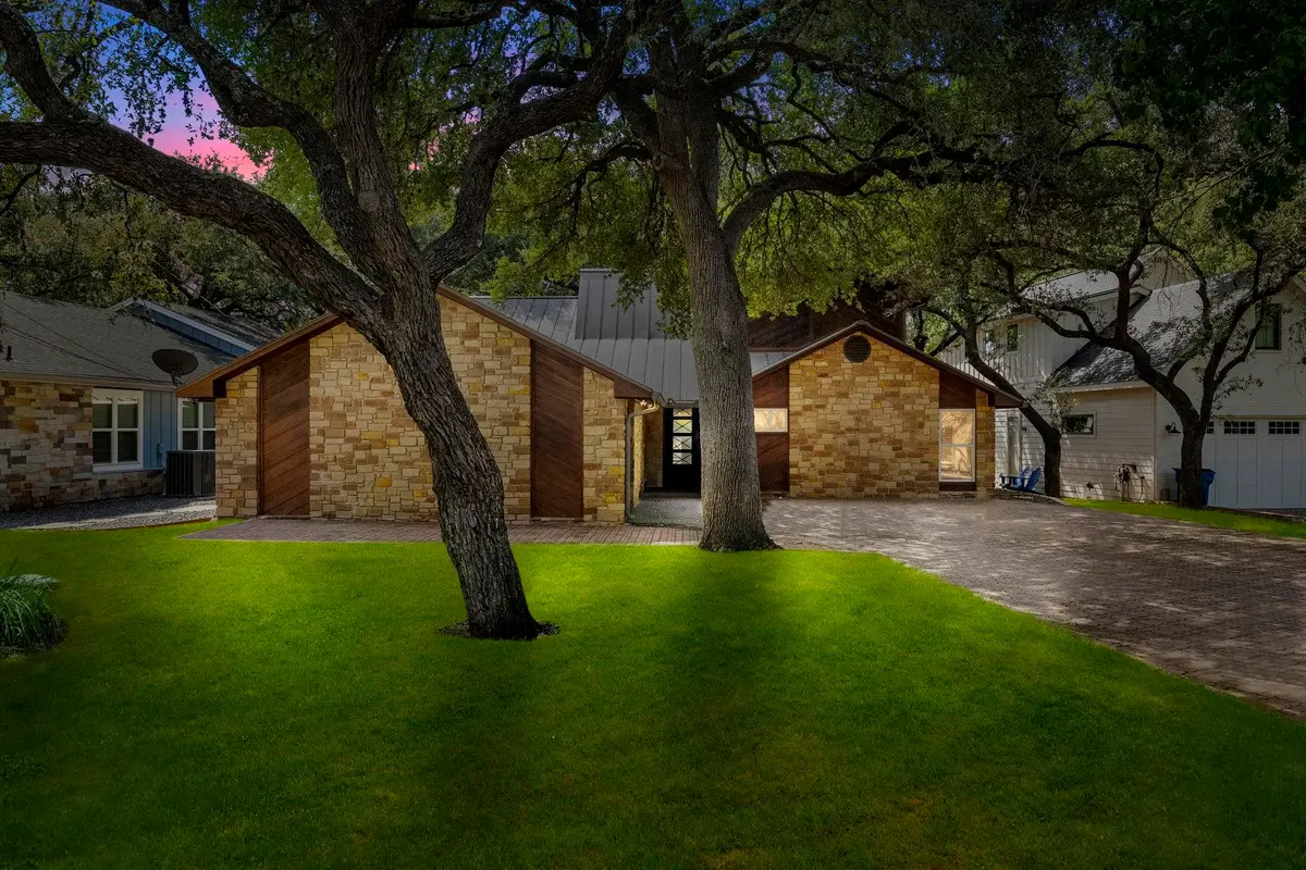 450 Pecan Creek, Horseshoe Bay, TX 78657 - Image #1