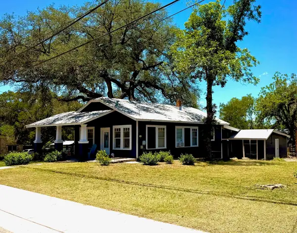 607 E South, New Braunfels, TX 78130