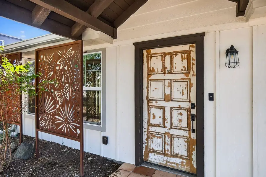 648 Magnolia Ln, Cottonwood Shores, TX 78567 - Image #3